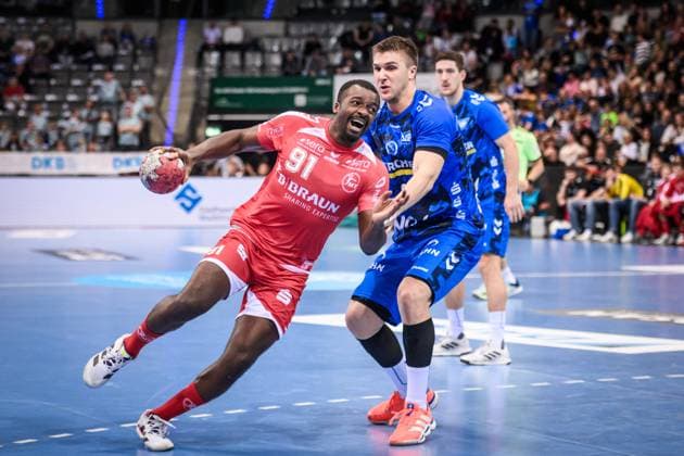 Sadou Ntanzi MT Melsungen, 91 vs Gianfranco Pribetic TVB Stuttgart, 09 GER, TVB 1898 Stuttgart MT Melsungen, DAIKIN HBL, Handball, Bundesliga, Matchday 7, Season 2025 2026, 05 10 2025 GER, TVB 1898 Stuttgart Frisch Auf Goeppingen, DAIKIN HBL, Handball, Bundesliga, Matchday 7, Season 2025 2026, 05 10 2025 Stuttgart Copyright: xSandyxDinkelackerx EP_SDR