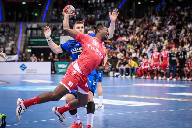 Sadou Ntanzi MT Melsungen, 91 vs Gianfranco Pribetic TVB Stuttgart, 09 GER, TVB 1898 Stuttgart MT Melsungen, DAIKIN HBL, Handball, Bundesliga, Matchday 7, Season 2025 2026, 05 10 2025 GER, TVB 1898 Stuttgart Frisch Auf Goeppingen, DAIKIN HBL, Handball, Bundesliga, Matchday 7, Season 2025 2026, 05 10 2025 Stuttgart Copyright: xSandyxDinkelackerx EP_SDR