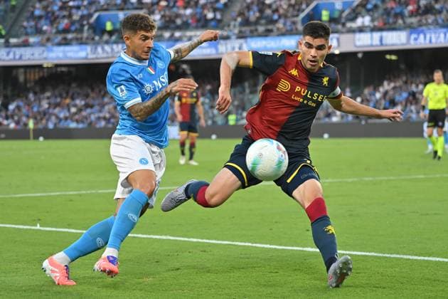 Soccer, serie A Enilive match, Napoli v Genoa Giovanni Di Lorenzo of SSC Napoli,Johan Ibarra Vasquez of Genoa during the serie A Enilive match between Napoli v Genoa at Diego Armando Maradona stadium Imago-Images Emmefoto Copyright: xImago-Images Emmefotox