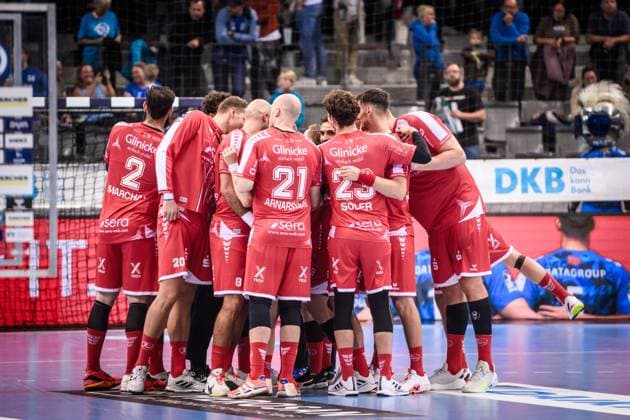 Team spirit, Team circle at MT Melsungen after away win GER, TVB 1898 Stuttgart MT Melsungen, DAIKIN HBL, Handball, Bundesliga, Matchday 7, Season 2025 2026, 05 10 2025 GER, TVB 1898 Stuttgart Frisch Auf Goeppingen, DAIKIN HBL, Handball, Bundesliga, Matchday 7, Season 2025 2026, 05 10 2025 Stuttgart Copyright: xSandyxDinkelackerx EP_SDR