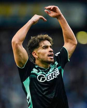 ESP: RCD Espanyol v CA Osasuna. La Liga EA Sports. Date 8 Abde Ezzalzouli of Real Betis celebrates the 1-2 during the La Liga EA Sports match between RCD Espanyol and Real Betis played at RCDE Stadium on October 5, 2025 in Barcelona, Spain. kpng Copyright: xSergioxRuizx xPRESSINx PS_2501005_ESP_BET_2526_053