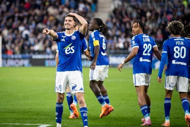 FOOTBALL: Ligue 1 Racing Strasbourg (RCS) vs Angers. 05 10 2025 Stade de la Meinau. Strasbourg - France Joie des joueurs de l equipe de Racing Strasbourg apres le but de Joaquin Panichelli 9 (RCS)  Copyright: xElyxandroxCEGARRAx