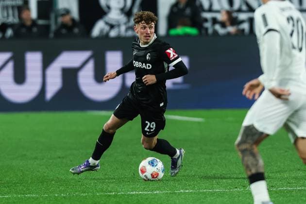 Sports, Football, Bundesliga Season 2025 2026 6 Matchday Borussia Mönchengladbach SC Freiburg 05 10 2025, BORUSSIA PARK Philipp Treu SC Freiburg, 29 Mönchengladbach BORUSSIA PARK North Rhine-Westphalia Germany