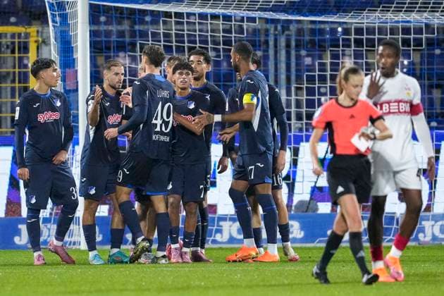 Players of TSG 1899 Hoffenheim II U23 , cheer about the goal to 1 1, jubilation, goal celebration, celebrate the goal, goal, celebration, cheers about the goal, rejoicing, joy, rejoices, optimistic, positive, Match Scene, Highlight, Action, Action, 05 10 2025, Sinsheim Germany , Soccer, 3 Liga, TSG 1899 Hoffenheim II VfB Stuttgart II, DFB DFL REGULATIONS PROHIBIT ANY USE OF PHOTOGRAPHS AS IMAGE SEQUENCES AND OR QUASI VIDEO xozx