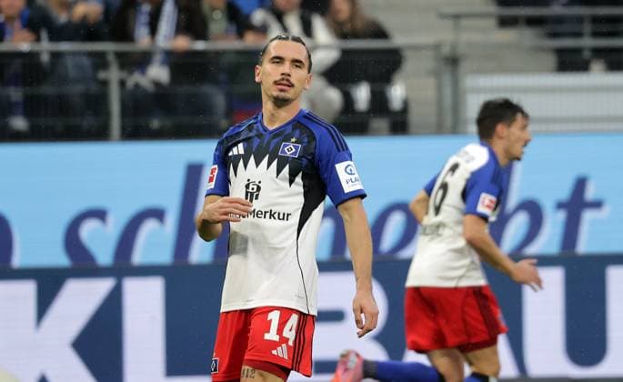 Rayan Philippe HSV Fussball, Herren, Saison 2025 2026,1 Liga, Volksparkstadion, Hamburger SV vs 1 FSV Mainz 05, 4 0 DFL REGULATIONS PROHIBIT ANY USE OF PHOTOGRAPHS AS IMAGE SEQUENCES AND OR QUASI VIDEO
