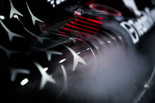 F1 - SINGAPORE GRAND PRIX 2025 Mercedes AMG F1 Team W16, mechanical detail engine cover during the 2025 Formula 1 Singapore Grand Prix, 18th round of the 2025 FIA Formula One World Championship, WM, Weltmeisterschaft from October 3 to 5, 2025 on the Marina Bay Street Circuit, in Singapore - SingaporeSingapore  Copyright: xEricxAlonsox