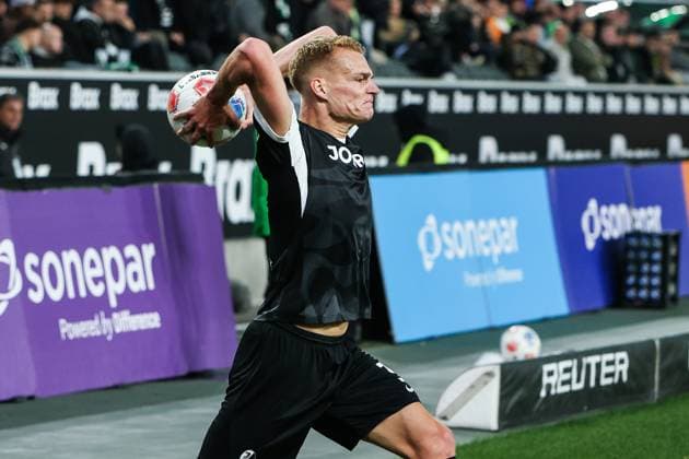 Sports, Football, Bundesliga Season 2025 2026 6 Matchday Borussia Mönchengladbach SC Freiburg 05 10 2025, BORUSSIA PARK Philipp Lienhart SC Freiburg, 3 Mönchengladbach BORUSSIA PARK North Rhine-Westphalia Germany