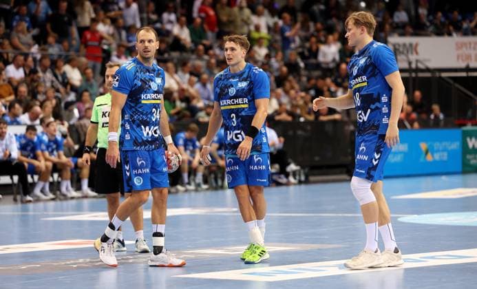 BAU 05 10 2025 Stuttgart Handball TVB Stuttgart vs MT Melsungen, from left Kai Häfner, Max Häfner, Linus Schmid TVB disappointed