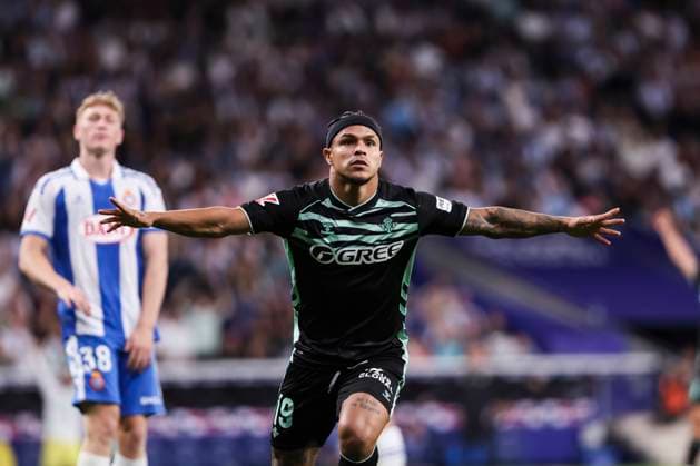 October 5, 2025, Cornella, Barcelona, SPAIN: Cucho Hernandez of Real Betis Balompie celebrates a goal during the Spanish league, La Liga EA Sports, football match played between RCD Espanyol and Real Betis Balompie at RCDE Stadium on October 05, 2025 in Cornella, Barcelona, Spain. Cornella SPAIN - ZUMAa181 20251005_zaa_a181_257 Copyright: xJavierxBorregox