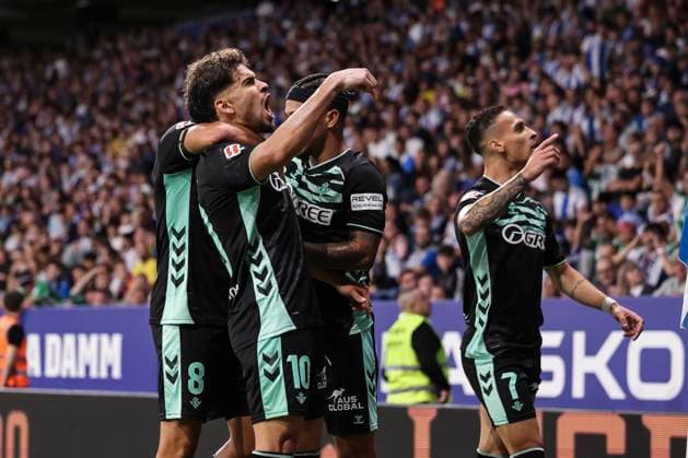 October 5, 2025, Cornella, Barcelona, SPAIN: Abde Ezzalzouli of Real Betis Balompie celebrates a goal during the Spanish league, La Liga EA Sports, football match played between RCD Espanyol and Real Betis Balompie at RCDE Stadium on October 05, 2025 in Cornella, Barcelona, Spain. Cornella SPAIN - ZUMAa181 20251005_zaa_a181_285 Copyright: xJavierxBorregox