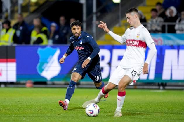 v li Nader Jindaoui El Jindaoui, TSG II, 30 , Tim Köhler VfB II, 13 , Action, Action, Game scene, 05 10 2025, Sinsheim Germany , Soccer, 3 Liga, TSG 1899 Hoffenheim II VfB Stuttgart II, DFB DFL REGULATIONS PROHIBIT ANY USE OF PHOTOGRAPHS AS IMAGE SEQUENCES AND OR QUASI VIDEO xozx