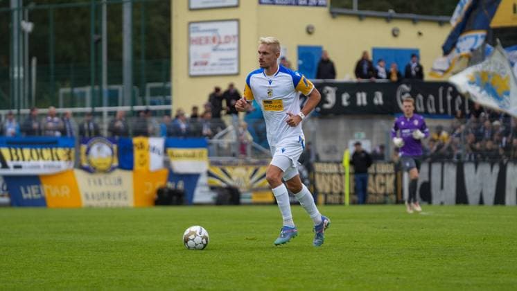 Soccer, Men, Season 2025 2026, Regionalliga Nordost, Matchday 11, FSV 63 Luckenwalde vs FC Carl Zeiss Jena, Saturday 05 10 2025, Werner Seelenbinder Stadion Luckenwalde, In the picture Sören Reddemann Luckenwalde Brandenburg Germany
