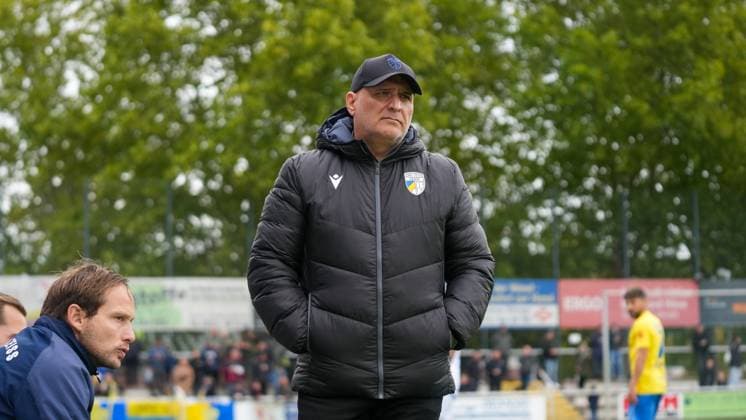 Soccer, Men, Season 2025 2026, Regionalliga Nordost, Matchday 11, FSV 63 Luckenwalde vs FC Carl Zeiss Jena, Saturday 05 10 2025, Werner Seelenbinder Stadion Luckenwalde, In the picture Volcan Uluc Coach Jena Brandenburg Germany