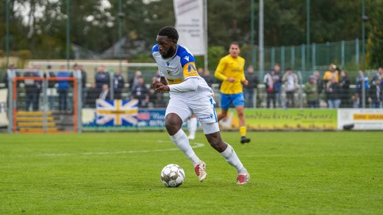 Soccer, Men, Season 2025 2026, Regionalliga Nordost, Matchday 11, FSV 63 Luckenwalde vs FC Carl Zeiss Jena, Saturday 05 10 2025, Werner Seelenbinder Stadion Luckenwalde, In the picture Malik Talabidi Jena Brandenburg Germany