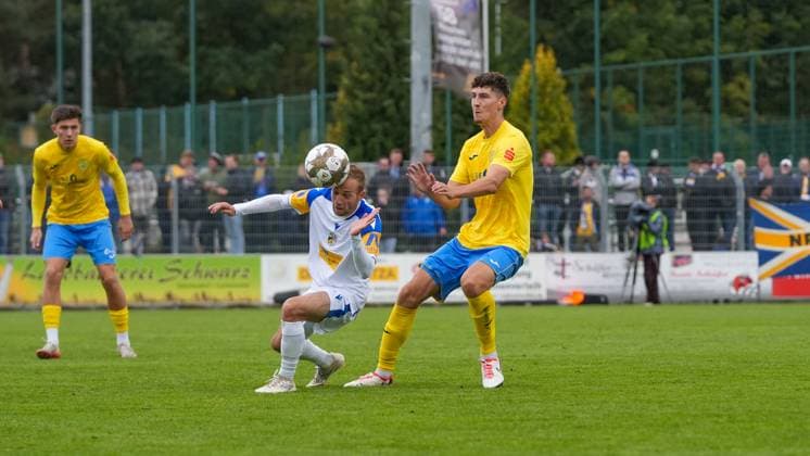 Soccer, Men, Season 2025 2026, Regionalliga Nordost, Matchday 11, FSV 63 Luckenwalde vs FC Carl Zeiss Jena, Saturday 05 10 2025, Werner Seelenbinder Stadion Luckenwalde, In the picture Kay Seidemann l Jena and Quentin Seidel r Luckenwalde Brandenburg Germany