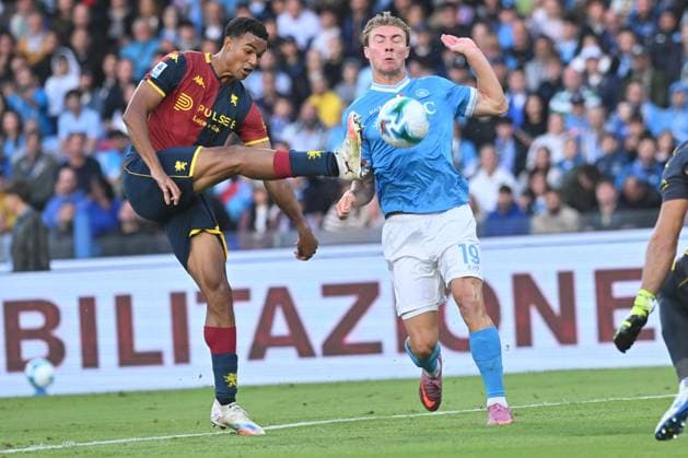 CALCIO - Serie A - SSC Napoli vs Genoa CFC Alessandro Marcandalli of Genoa CFC competes for the ball with Rasmus Hojlund of SSC Napoli during the Serie A Enelive between SSC Napoli vs Genoa CFC at Diego Armando Maradona Stadium Naples Italy  Copyright: xIPAxSport ABACAx