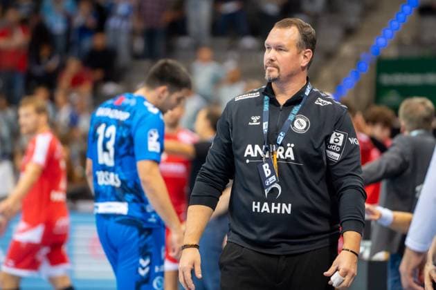 Handball I Men I Season 2025 2026 I Bundesliga I 7 Matchday I TVB Stuttgart MT Melsungen I 05 10 2025 Coach Misha Kaufmann TVB Stuttgart Stuttgart Porsche Arena Baden Württemberg Germany Copyright: xLobeca MaxxPetershansx