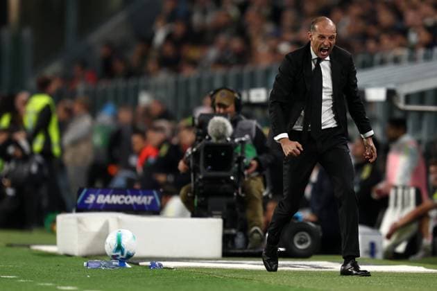 Juventus Fc - Ac Milan Massimiliano Allegri, head coach of Ac Milan yells during the Serie A match beetween Juventus Fc and Ac Milan at Allianz Stadium on October 5, 2025 in Turin, Italy . Torino Allianz Stadium Italy Copyright: xMarcoxCanonierox