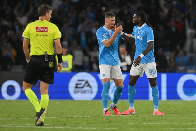 5th October 2025, Stadio Diego Armando Maradona, Naples, Italy; Serie A Football; Napoli versus Genoa; Andre-Frank Zambo Anguissa of SSC Napoli celebrates after scoring his goal in the 57th minute for 1-1  AllShotLive