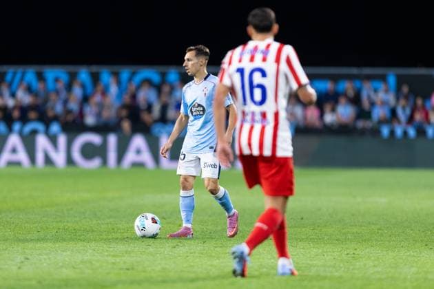 Real Club Celta de Vigo v Club Atletico de Madrid - LaLiga EA Sports VIGO, SPAIN - OCTOBER 5: Bryan Zaragoza of RC Celta de Vigo in action during the LaLiga EA Sports match between Real Club Celta de Vigo and Club Atletico de Madrid at Estadio Abanca-Balaidos on October 5, 2025 in Vigo, Spain. (Photos by Diego Simon Photo Players Images Magara Press) Vigo Estadio Abanca-Balaidos Spain Copyright: xDiegoxSimonx