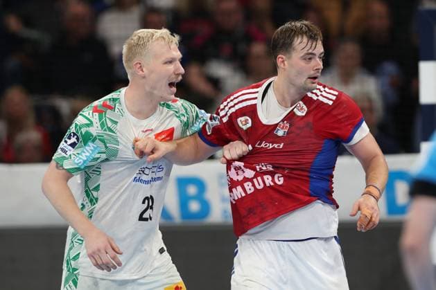 05 10 2025, xtgx, Handball Sport Verein SC Magdeburg v l Magnus Saugstrup Magdeburg, 23 , Andreas Magaard Hamburg, 4 duel, duel, fight, tackle Hamburg