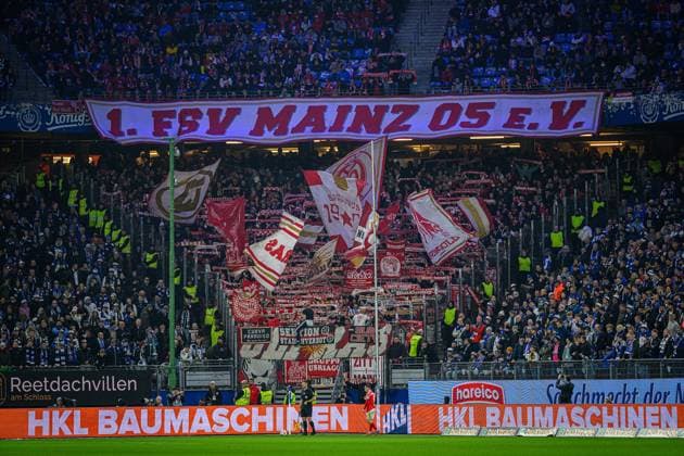 Soccer I Men I Season 2025 2026 I Bundesliga I 6 Matchday I Hamburger SV 1 FSV Mainz 05 I 05 10 2025 Fans of 1 FSV Mainz 05 Hamburg Volksparkstadion Hamburg Germany Copyright: xLobecax xHenningxRohlfsx