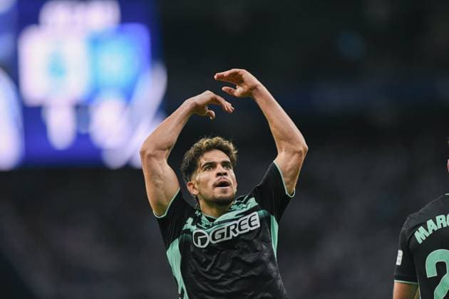 RCD ESPANYOL v REAL BETIS. RCDE STADIUM BARCELONA. October 5,2025 RCD ESPANYOL vs REAL BETIS October 5,2025 Ez Abde (10) of Real Betis celebrates scoring his team s second goal during the match between RCD Espanyol and Real Madrid corresponding to the first day of La Liga EA Sports at RCDE Stadium in Barcelona, Spain. Cornella El Prat ESP Copyright: xS.xRosx