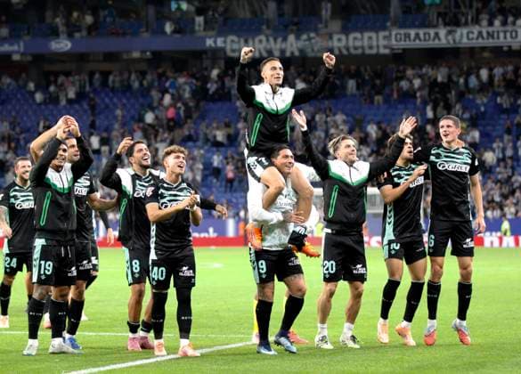 October 5, 2025, Sabadell, Barcelona, Spain: Barcelona Spain 05.10.2025 Real Betis players celebrate the victory during the La Liga EA Sports between Espanyol and Real Betis at RCDE Stadium on 05 October 2025 in Barcelona. Sabadell Spain - ZUMAu50_ 20251005_zsp_u50_011 Copyright: xXavixUrgelesx