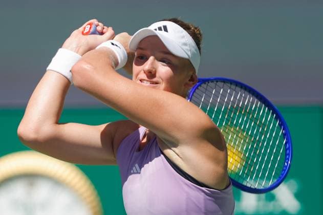 WUHAN, CHINA - OCTOBER 06: Ashlyn Krueger of the United States returns a shot in the Women s Singles Round of 64 match against Hailey Baptiste of the United States on day 3 of 2025 Wuhan Open at Optics Valley International Tennis Center on October 6, 2025 in Wuhan, Hubei Province of China.  Copyright: xVCGx 111595385768