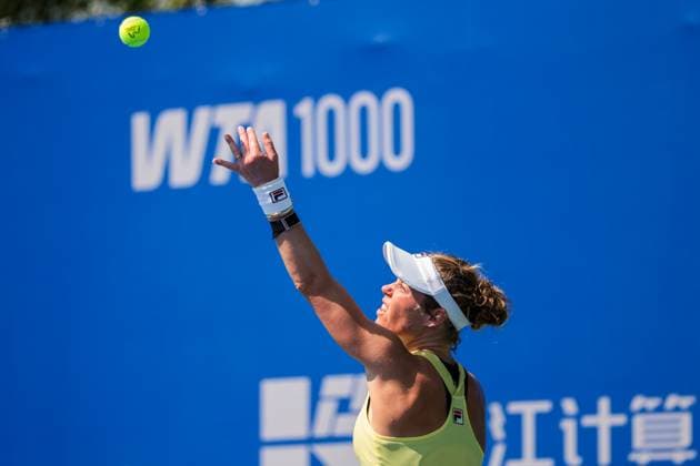 WUHAN, CHINA - OCTOBER 06: Laura Siegemund of Germany returns a shot in the Women s Singles Round of 64 match against Dayana Yastremska of Ukraine on day 3 of 2025 Wuhan Open at Optics Valley International Tennis Center on October 6, 2025 in Wuhan, Hubei Province of China.  Copyright: xVCGx 111595396598