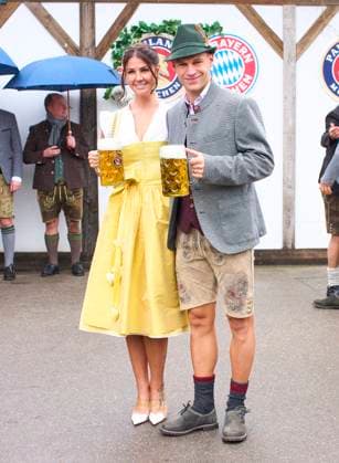 Lina Meyer, wife of Joshua Kimmich of Bayern München at the visit of the beer festival Oktoberfest of the football team FC BAYERN MÜNCHEN 1.German Football League on October 5, 2025 in Munich, Germany. Season 2025 2026, 1.Bundesliga, IMPORTANT: PUBLICATION ONLY IN GERMANY