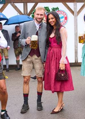 Konrad Laimer of FC Bayern München with wife Ines-Sarah at the visit of the beer festival Oktoberfest of the football team FC BAYERN MÜNCHEN 1.German Football League on October 5, 2025 in Munich, Germany. Season 2025 2026, 1.Bundesliga, IMPORTANT: PUBLICATION ONLY IN GERMANY