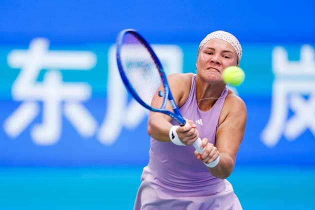 WUHAN, CHINA - OCTOBER 06: Diana Shnaider returns a shot in the Women s Singles Round of 64 match against Katerina Siniakova of Czech Republic on day 3 of 2025 Wuhan Open at Optics Valley International Tennis Center on October 6, 2025 in Wuhan, Hubei Province of China.  Copyright: xVCGx 111595400596