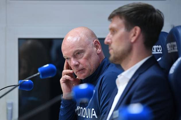 Soccer 2 Bundesliga Presentation of Uwe Rösler as new head coach at VfL Bochum on 06 10 2025 at the Vonovia Ruhrstadion in Bochum Andreas Luthe Chairman of the Board Bochum , in front Uwe Rösler coach head coach Bochum xRx