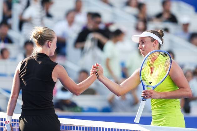 WUHAN, CHINA - OCTOBER 06: Elise Mertens of Belgium shakes hands with Polina Kudermetova in the Women s Singles Round of 64 match on day 3 of 2025 Wuhan Open at Optics Valley International Tennis Center on October 6, 2025 in Wuhan, Hubei Province of China.  Copyright: xVCGx 111595438299