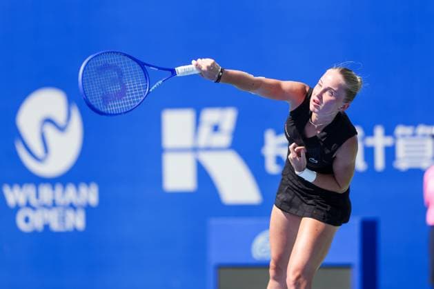 WUHAN, CHINA - OCTOBER 06: Polina Kudermetova returns a shot in the Women s Singles Round of 64 match against Elise Mertens of Belgium on day 3 of 2025 Wuhan Open at Optics Valley International Tennis Center on October 6, 2025 in Wuhan, Hubei Province of China.  Copyright: xVCGx 111595438279