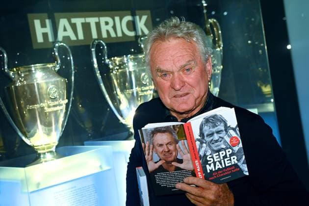 Sepp MAIER and his new book ALS DER FUSSBALL NOCH CHARAKTER HATTE Sepp Maier is someone who has experienced a lot and therefore has a lot to tell. He describes his long journey with football in his book, which will be published by Coppenrath Verlag on October 8.