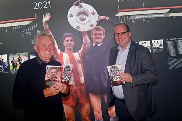 Sepp MAIER and his new book ALS DER FUSSBALL NOCH CHARAKTER HATTE Sepp Maier is someone who has experienced a lot and therefore has a lot to tell. He describes his long journey with football in his book, which will be published by Coppenrath Verlag on October 8. A TV documentary based on the book is also planned Re Ralf SESSELBERG Managing Director McKEON Germany