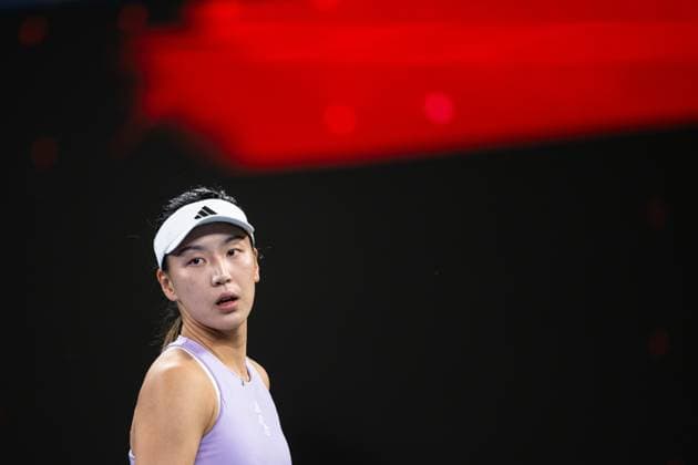 (251006) -- WUHAN, Oct. 6, 2025 -- Wang Xinyu of China reacts during the women s singles round of 64 match against Uchijima Moyuka of Japan at the 2025 Wuhan Open tennis tournament in Wuhan, capital of central China s Hubei Province, Oct. 6, 2025. ) (SP)CHINA-WUHAN-TENNIS-WUHAN OPEN-WOMEN S SINGLES (CN) XiaoxYijiu 
