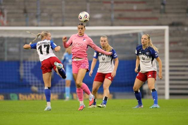 Photo Selina CERCI Hoffenheim vs Mia Büchele HSV , left Soccer Women Bundesliga on Mon 06 10 2025 Hamburger SV TSG Hoffenheim