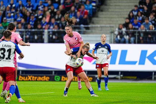 Melissa Koessler TSG 1899 Hoffenheim, 25 , Svea Stoldt Hamburger SV, 08 GER, Hamburger SV vs TSG 1899 Hoffenheim, Women, Football, 1 Bundesliga, Matchday 5, Season 2025 2026, 06 10 2025 GER, Hamburger SV vs TSG 1899 Hoffenheim, Women, Football, 1 Bundesliga, Matchday 5, Season 2025 2026, 06 10 2025 Hamburg Copyright: xEibner-Pressefoto MarcelxvonxFehrnx EP_MFN