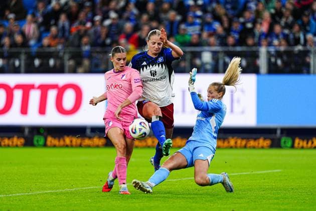 Selina Cerci TSG 1899 Hoffenheim, 29 , Nina Raecke Hamburger SV, 39 , Inga Schuldt Hamburger SV, 01 GER, Hamburger SV vs TSG 1899 Hoffenheim, Women, Football, 1 Bundesliga, Matchday 5, Season 2025 2026, 06 10 2025 GER, Hamburger SV vs TSG 1899 Hoffenheim, Women, Football, 1 Bundesliga, Matchday 5, Season 2025 2026, 06 10 2025 Hamburg Copyright: xEibner-Pressefoto MarcelxvonxFehrnx EP_MFN