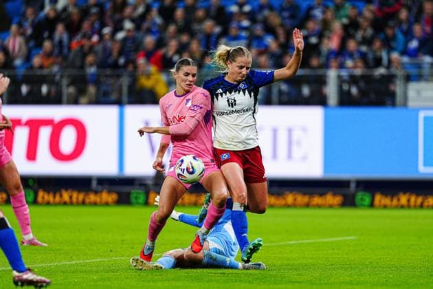 Selina Cerci TSG 1899 Hoffenheim, 29 , Nina Raecke Hamburger SV, 39 , Inga Schuldt Hamburger SV, 01 GER, Hamburger SV vs TSG 1899 Hoffenheim, Women, Football, 1 Bundesliga, Matchday 5, Season 2025 2026, 06 10 2025 GER, Hamburger SV vs TSG 1899 Hoffenheim, Women, Football, 1 Bundesliga, Matchday 5, Season 2025 2026, 06 10 2025 Hamburg Copyright: xEibner-Pressefoto MarcelxvonxFehrnx EP_MFN