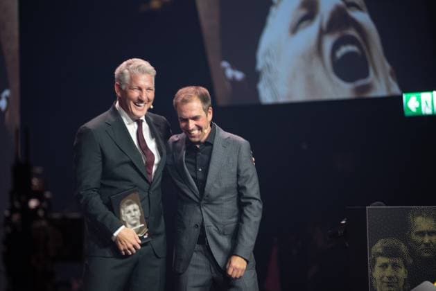 Dortmund on October 6, 2025 HALL OF FAME Award Ceremony 2025 at the German Football Museum f ,l , Bastian Schweinsteiger and laudator Philipp Lahm Copyright: JoaquimxFerreira