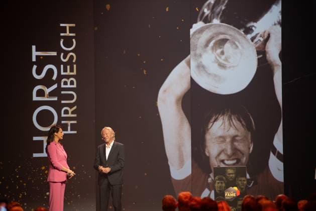 Dortmund on October 6, 2025 HALL OF FAME Award Ceremony 2025 at the German Football Museum f ,l , presenter Esther Sedlaczek, Horst Hrubesch Copyright: JoaquimxFerreira