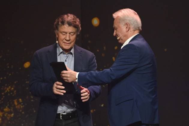 Award winner Otto REHHAGEL and laudator Benno MOEHLMANN, Möhlmann HALL OF FAME Award Ceremony 2025 on 06 10 2025 at the German Football Museum in Dortmund Germany Â