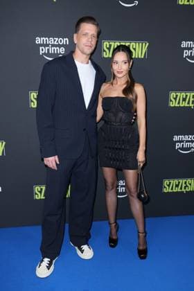 RECORD DATE NOT STATED WARSZAWA 06.10.2025 PREMIERA FILMU SZCZESNY AMAZON PRIME FOT.PIESCIUK MICHAL NEWSPIX.PL NZ WOJCIECH SZCZESNY I MARINA LUCZENKO SZCZESNA --- Newspix.pl SZCZESNY FILM PREMIERE AND PROMOTION IN WARSAW POLAND OUT!  MPI_2478