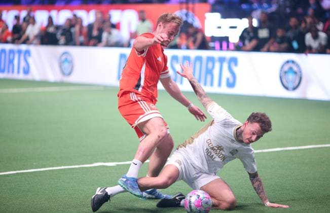 Indoor soccer, The Icon League, season three, match day two at the Sporthalle Hamburg in Alsterdorf match four Wontorriors FC B28 United Johann von Knebel, Etienne Kamm B28 United, r Winterhude Hamburg