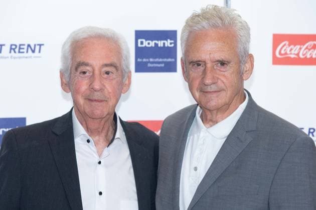 Helmut KREMERS left and his brother Erwin KREMERS, the Kremers twins, former soccer players, Red Carpet, Red Carpet Show, Arrival, HALL OF FAME Award Ceremony 2025 on 06 10 2025 at the German Football Museum in Dortmund Germany Â