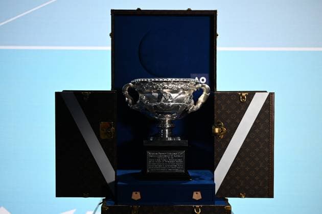 AUSTRALIAN OPEN TENNIS LAUNCH, The Norman Brookes Challenge Cup on display during the launch of the 2026 Australian Open tennis tournament, in Melbourne, Tuesday, October 7, 2025. ( NO ARCHIVING MELBOURNE VICTORIA AUSTRALIA  Copyright: xJOELxCARRETTx 20251007120419508060